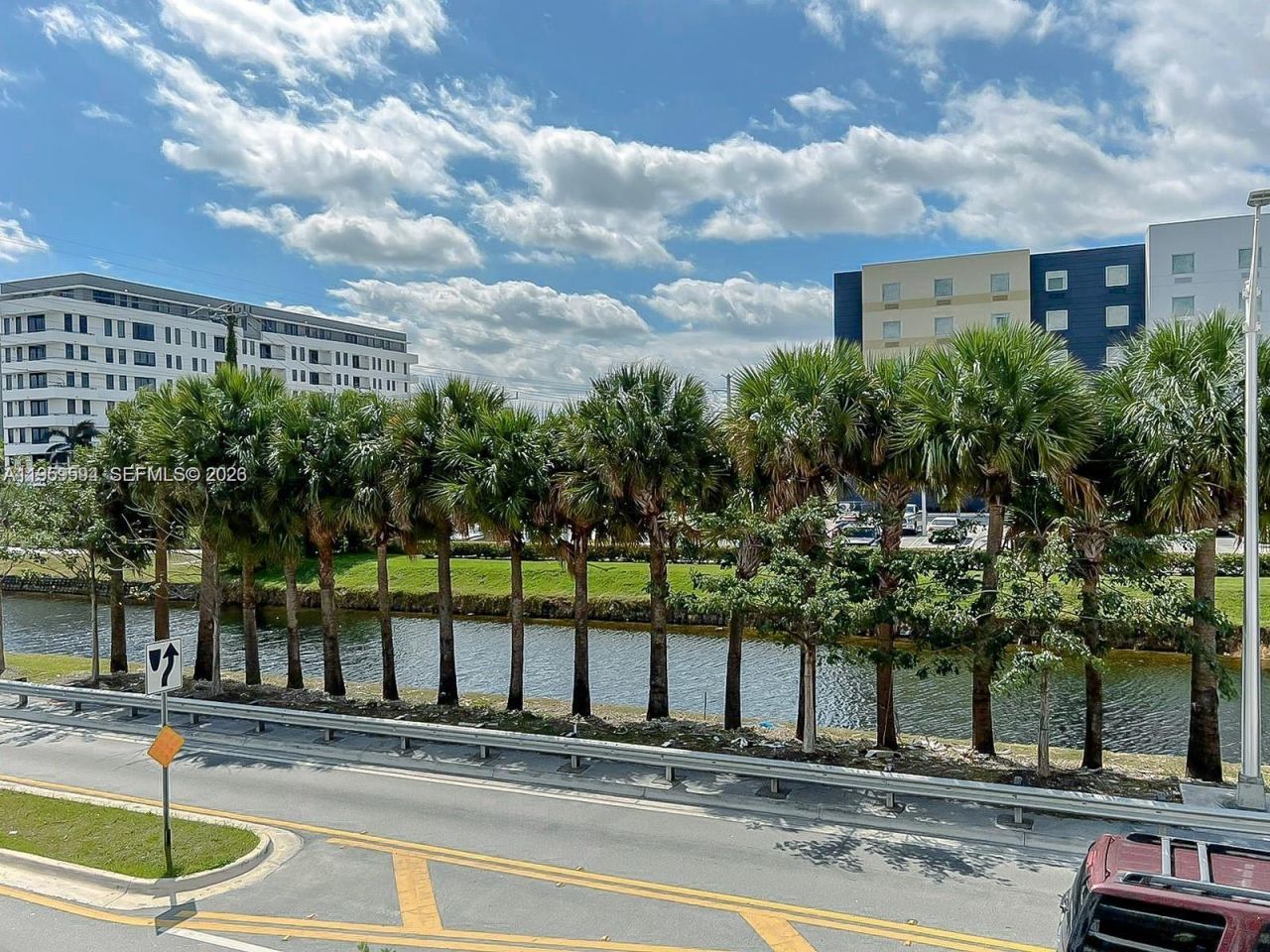 8001 NW 41st St , Unit F-206, Doral, FL 33166 Photo