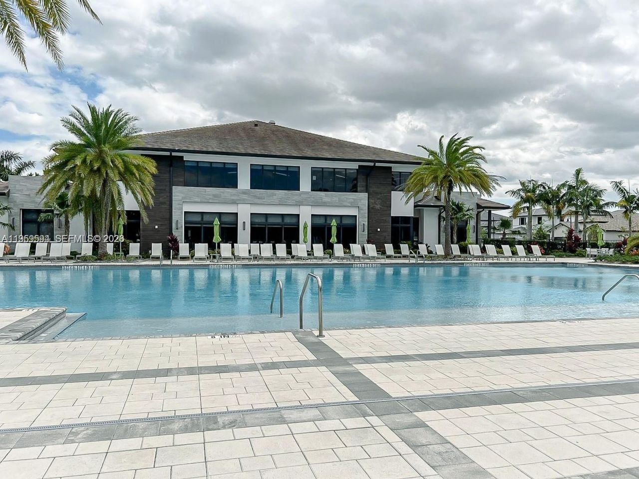 8001 NW 41st St , Unit F-206, Doral, FL 33166 Photo