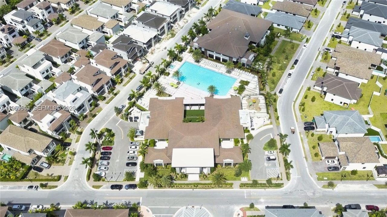 8001 NW 41st St, Unit F-206, Doral, FL 33166 Photo