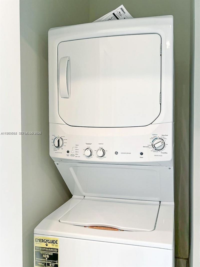 8001 NW 41st St , Unit F-206, Doral, FL 33166 Photo