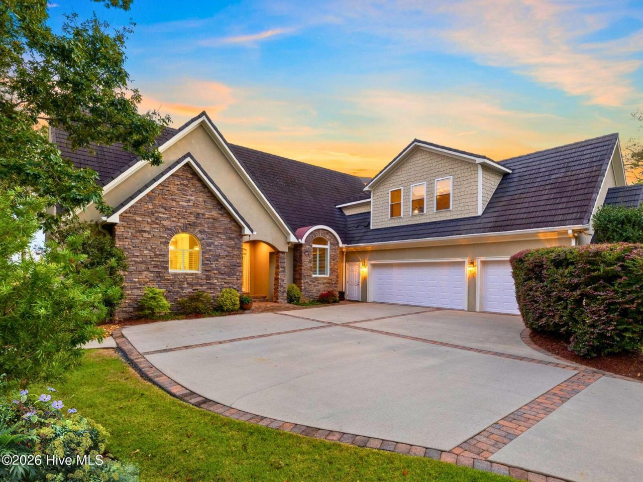 1324 Harbour Watch Sw, Calabash, NC 28467 Main Photo