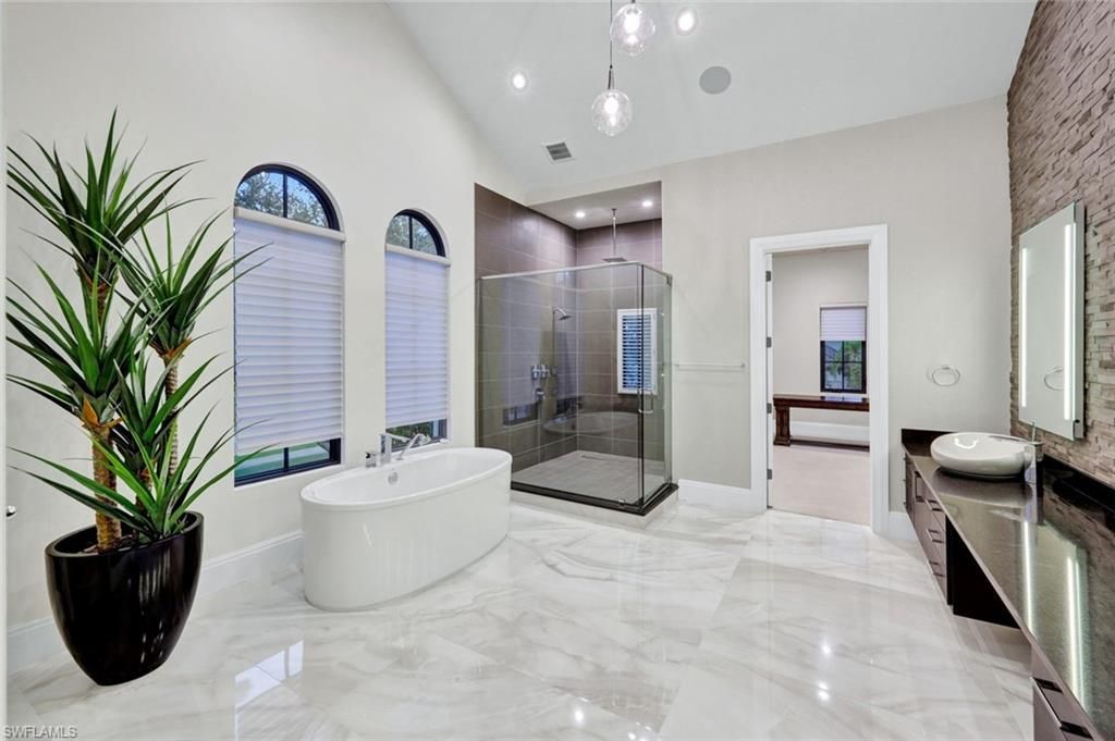 16725 Prato Way, Naples, FL 34110 Photo