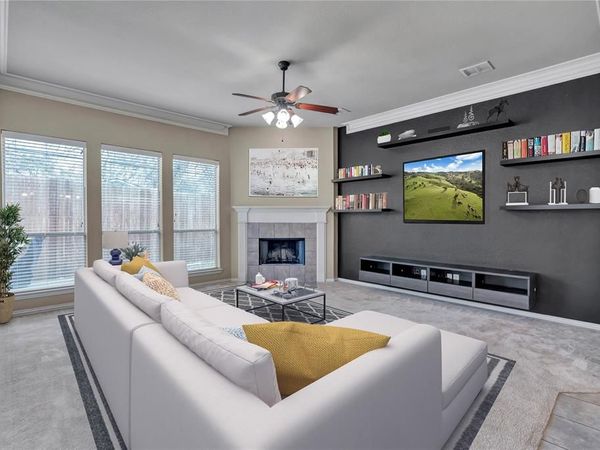 716 Crestridge Circle, Euless, TX 76040