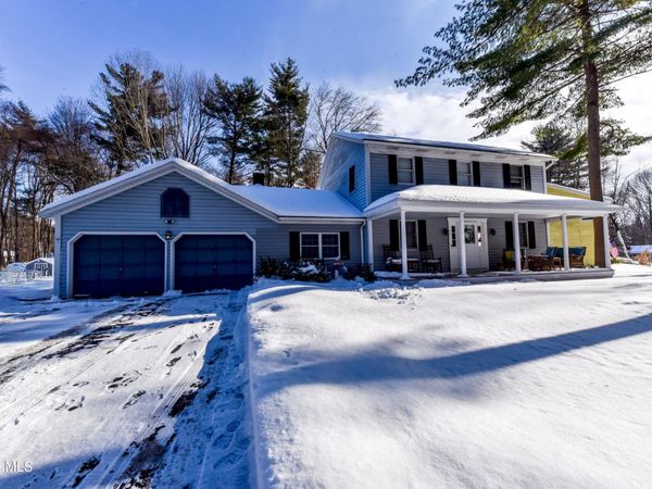 9 Bell Flower Road, Malta, NY 12020