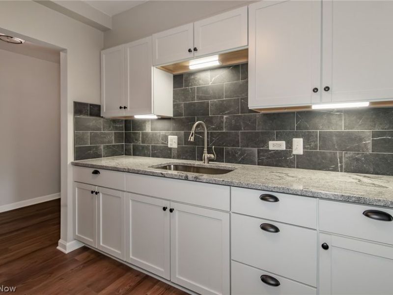 13800 Fairhill Road, Unit 419, Cleveland, OH 44120 Photo 11