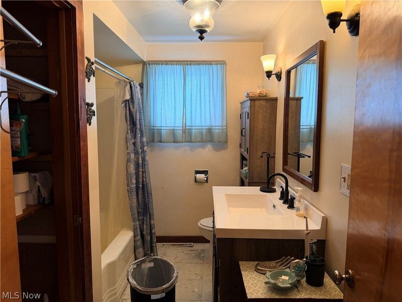 138 East Cedar Street, Jefferson, OH 44047 Photo 20