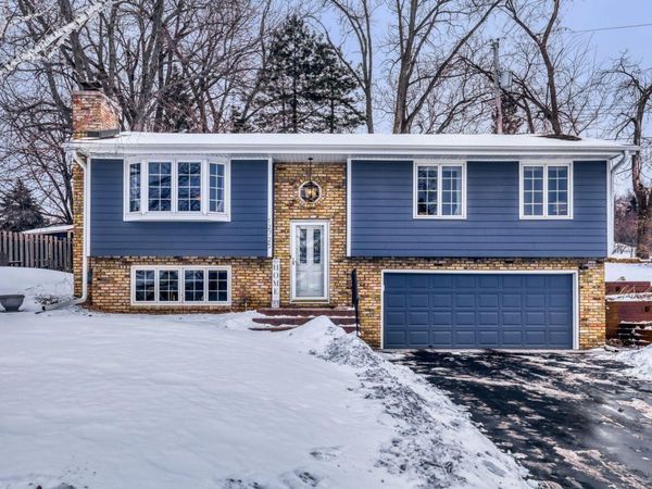 12725 11th Avenue N, Plymouth, MN 55441