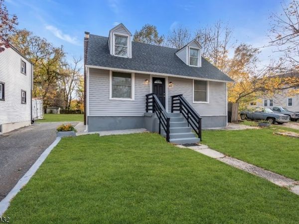 26 Center Oak Ave, Lawnside, NJ 08045