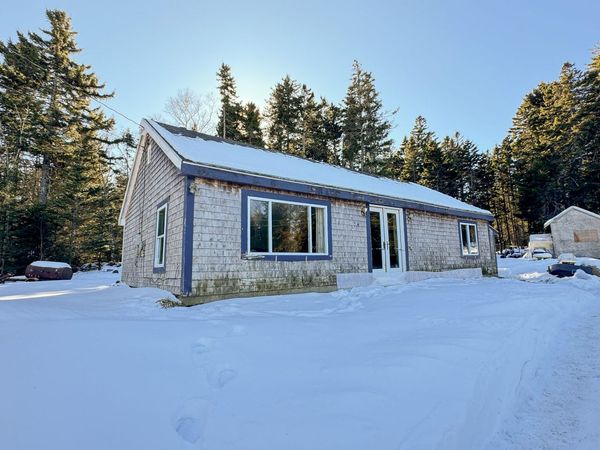 12 Fifield Point Road, Stonington, ME 04681