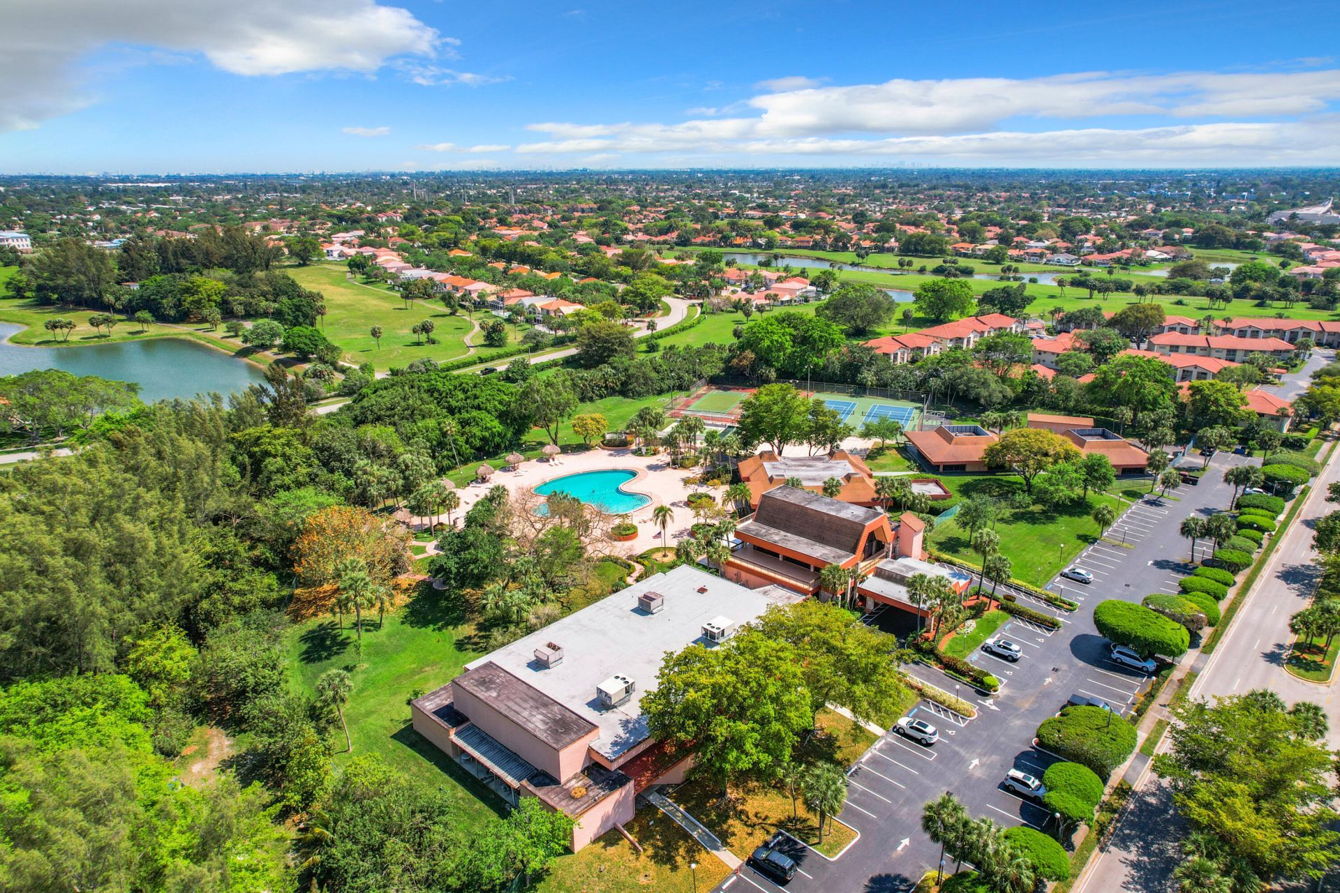 3060 Holiday Springs Boulevard, Unit 312, Margate, FL 33065 Photo