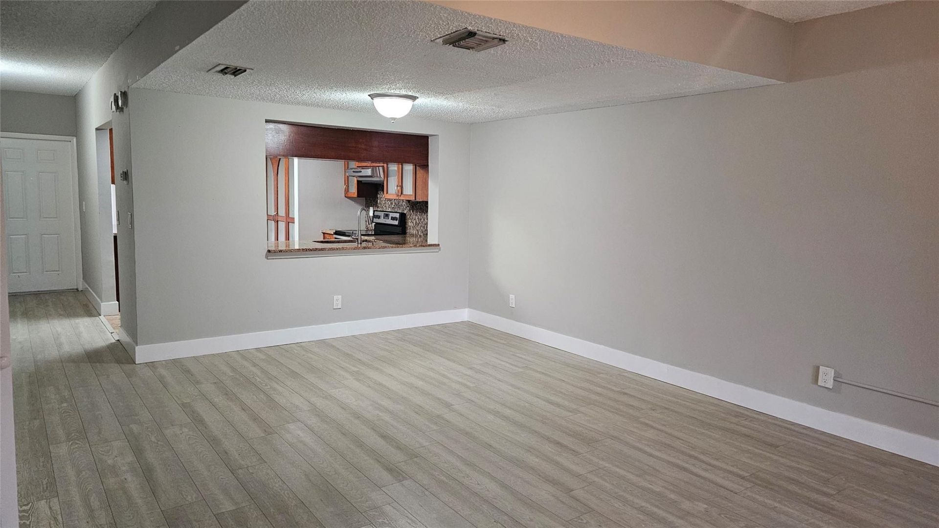 4644 NW 90th Avenue, Sunrise, FL 33351 Photo