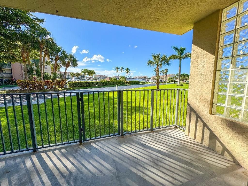 901 Seafarer Cir, Unit 101, Jupiter, FL 33477 Photo