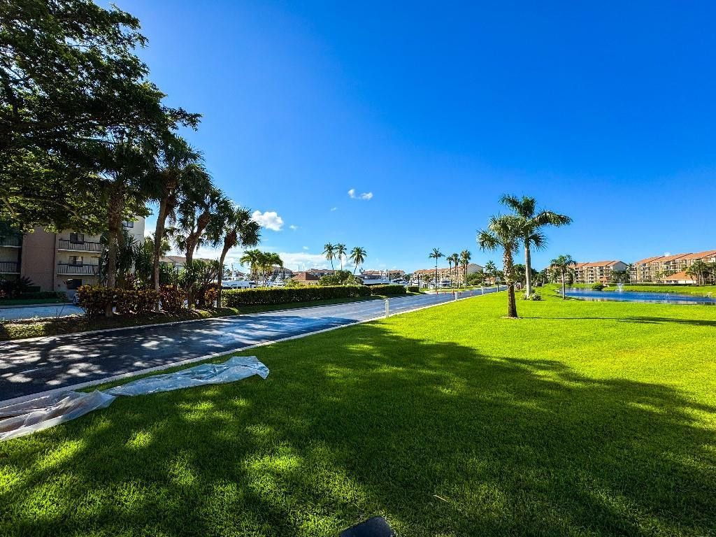 901 Seafarer Cir, Unit 101, Jupiter, FL 33477 Photo