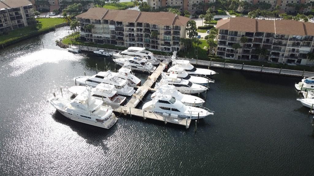 901 Seafarer Cir, Unit 101, Jupiter, FL 33477 Photo