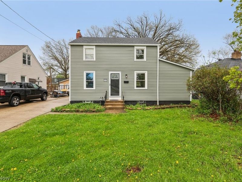 513 Gulf Road, Elyria, OH 44035 Photo 2