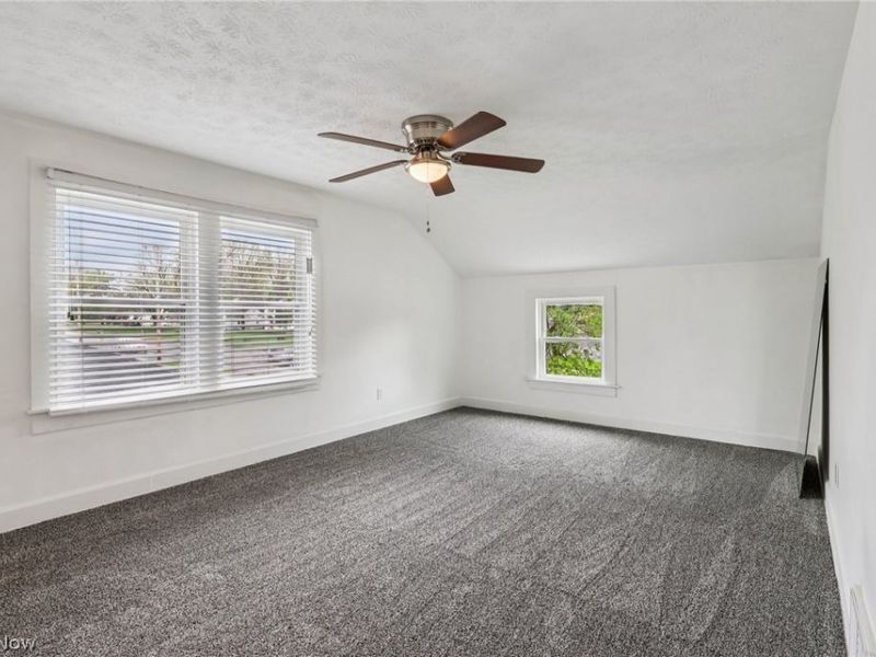 513 Gulf Road, Elyria, OH 44035 Photo 22