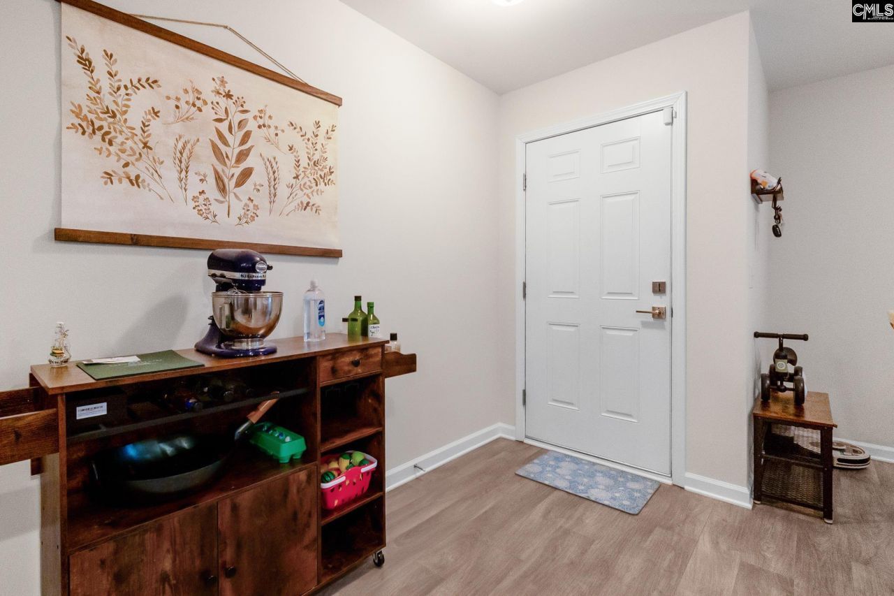 205 Carriagebrook Circle Photo 4