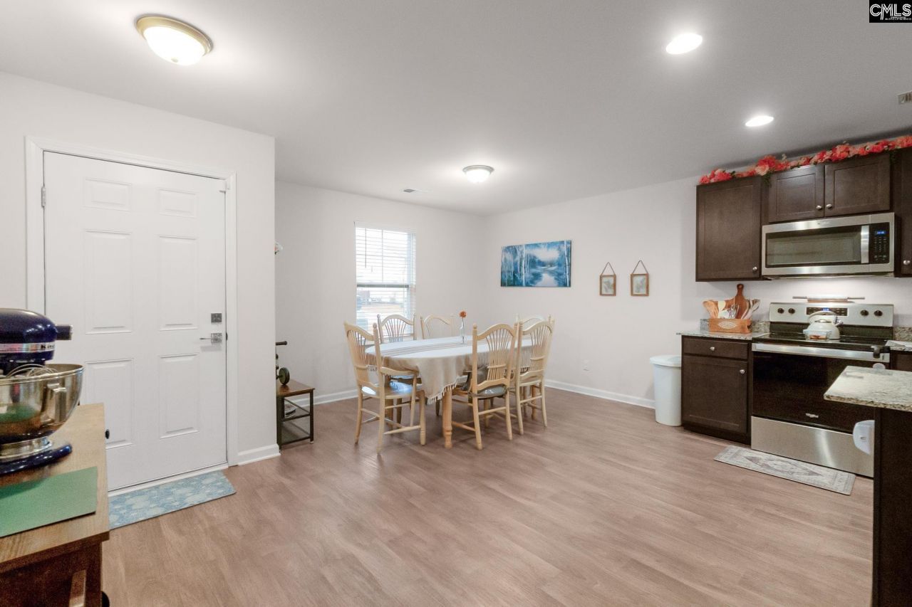 205 Carriagebrook Circle Photo 6