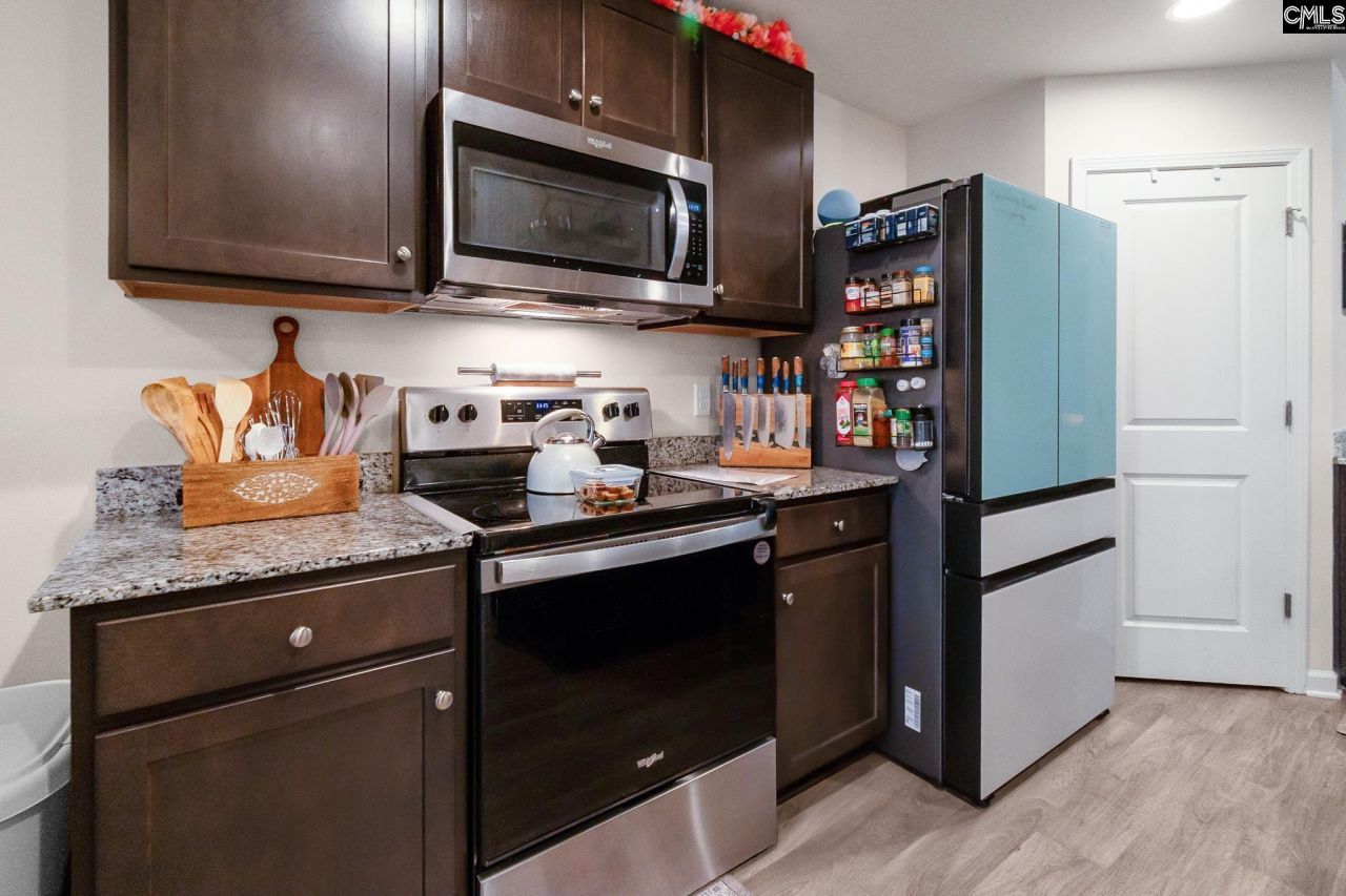 205 Carriagebrook Circle Photo 9