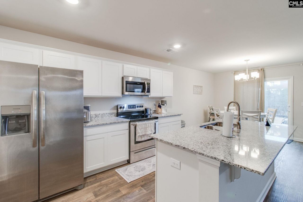 325 Chetsley Drive Photo 14