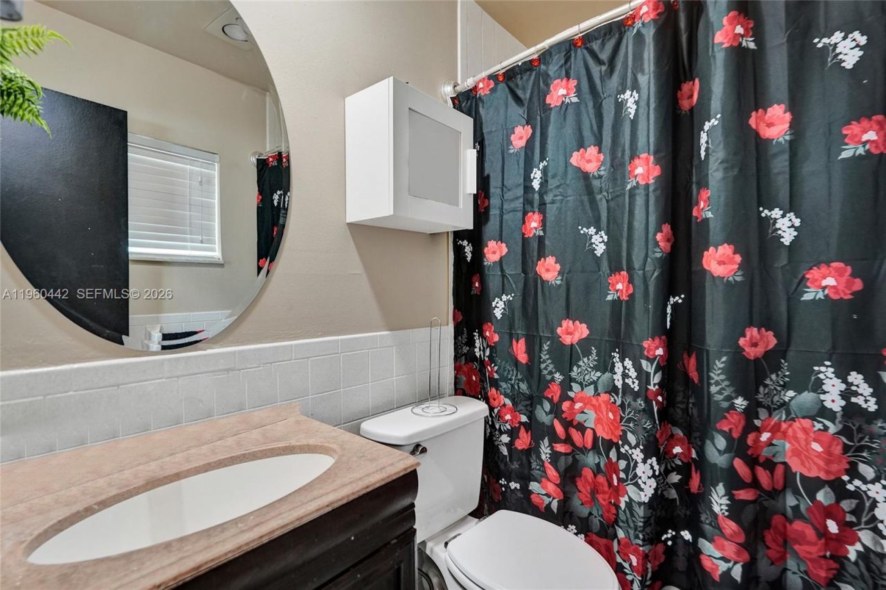 9607 NW 81st St , Tamarac, FL 33321 Photo