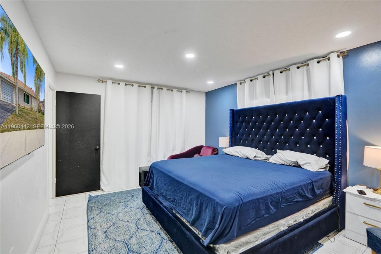 9607 NW 81st St , Tamarac, FL 33321 Photo