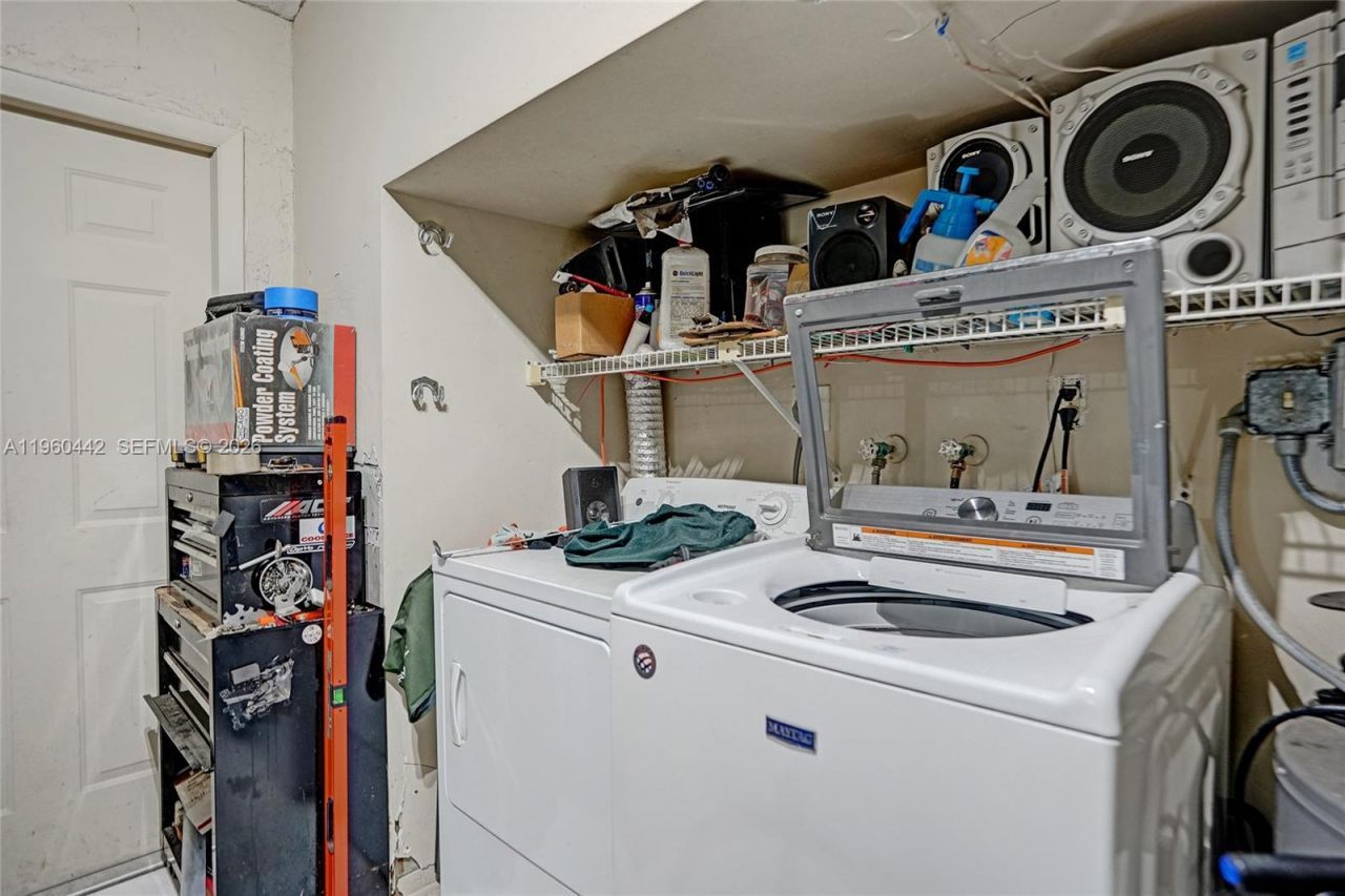 9607 NW 81st St , Tamarac, FL 33321 Photo