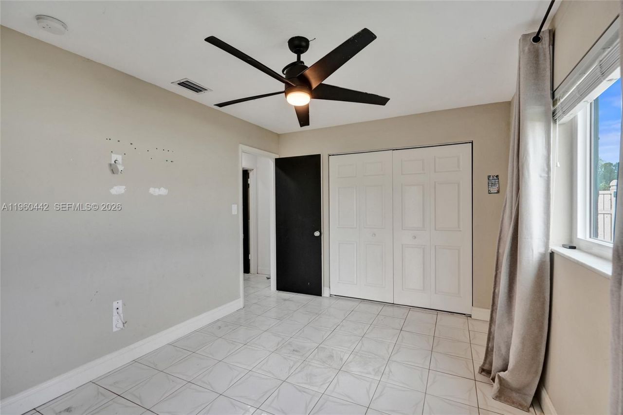 9607 NW 81st St , Tamarac, FL 33321 Photo