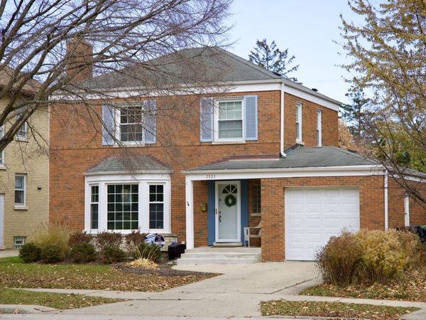 2523 Hastings Avenue, Evanston, IL 60201