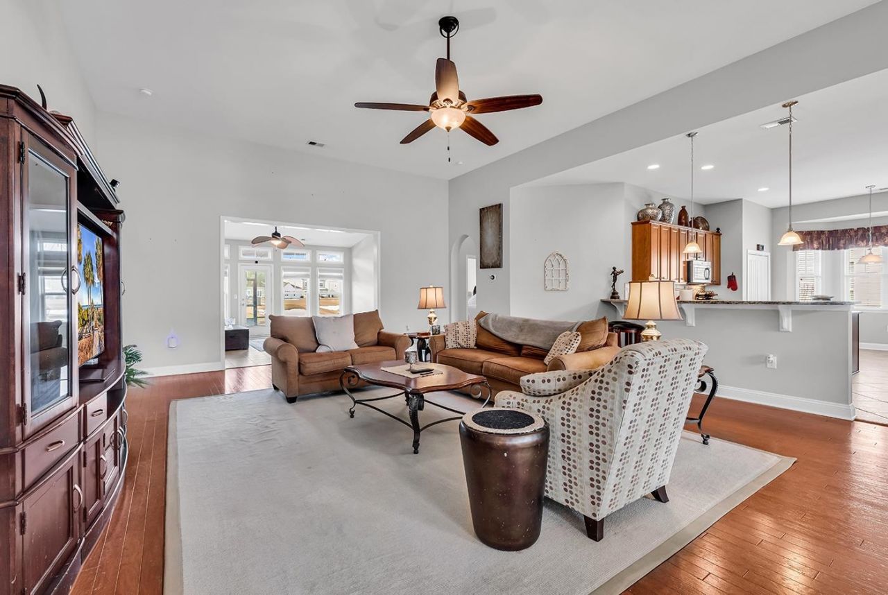 3001 Chesterwood Ct. Photo 4