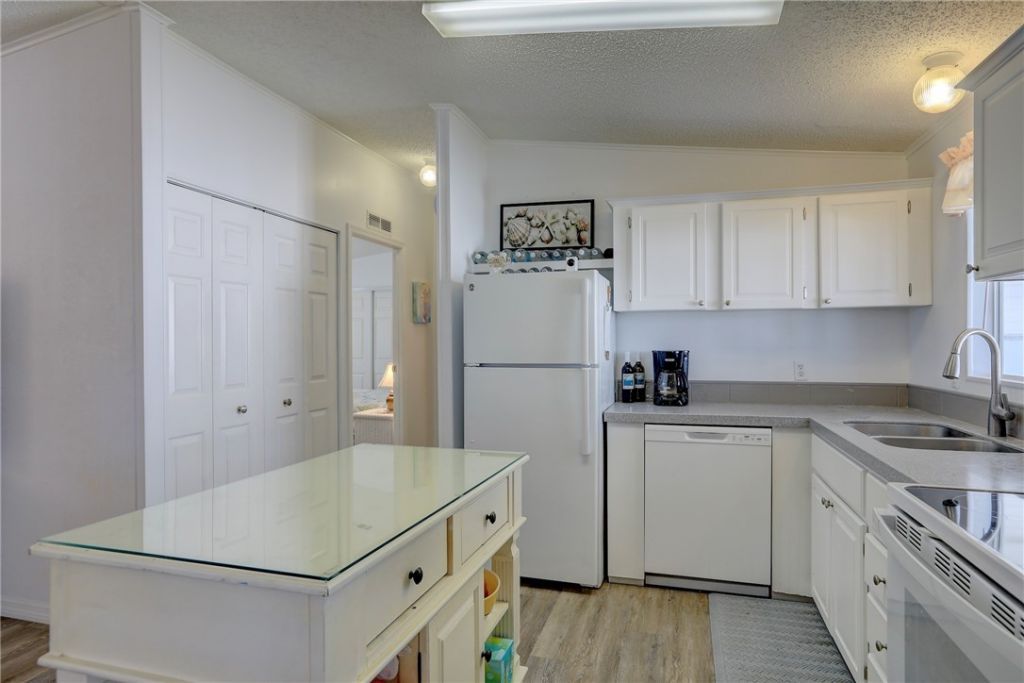 7576 Chasta Road, Micco, FL 32976 Photo