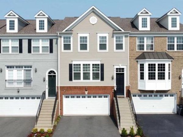 8914 HAVERSACK HUNT WAY, MANASSAS, VA 20112