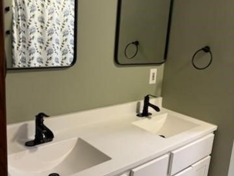 3915 Orchardview Drive SE, East Canton, OH 44730 Photo 10