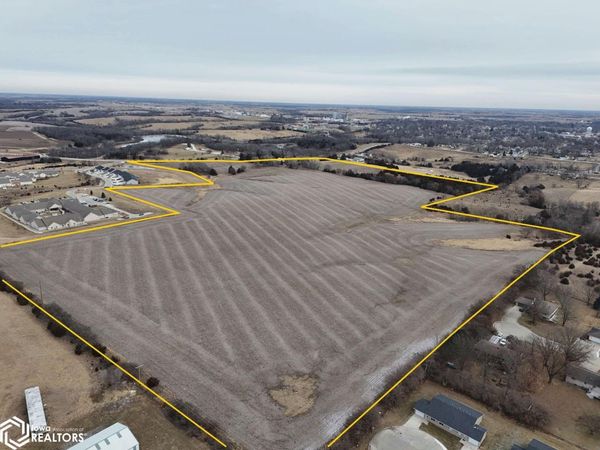 1208 W Clay St., Osceola, IA 50213