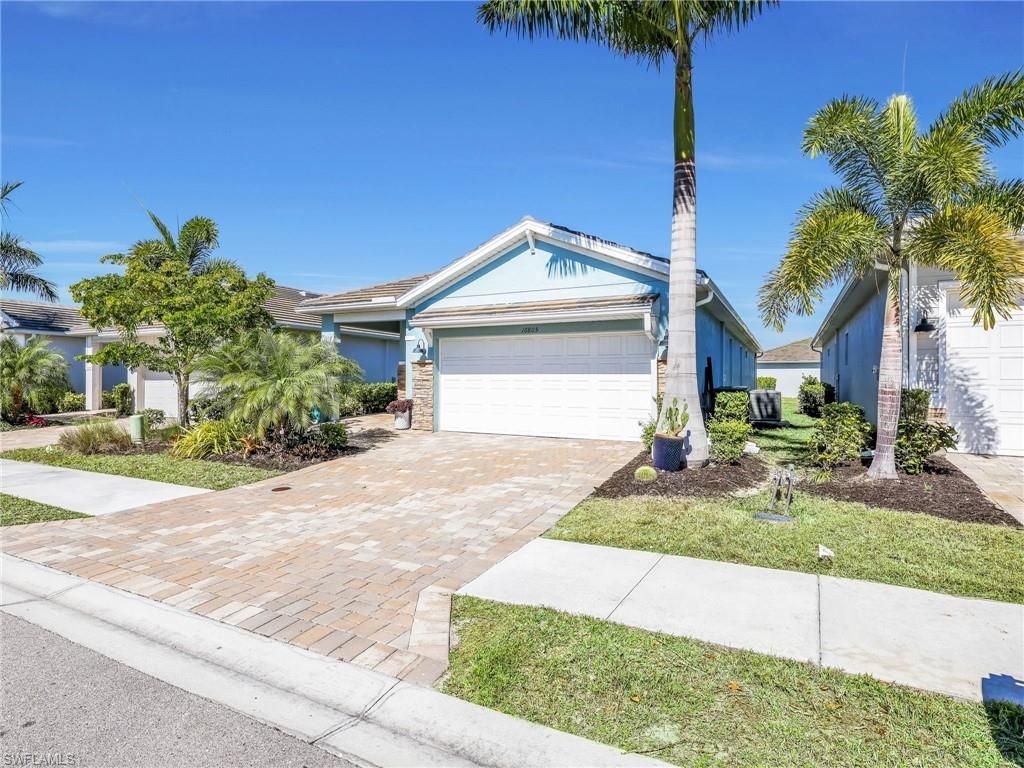 16805 Seasons Coast Dr, Bonita Springs, FL 34135 Photo