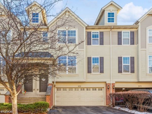 375 N Commerce Street, Aurora, IL 60504