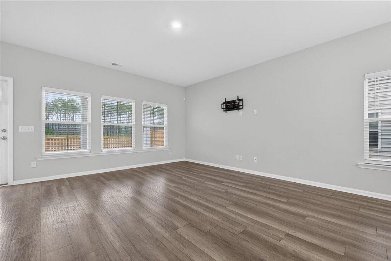 221 Cypress Preserve Boulevard Photo 9