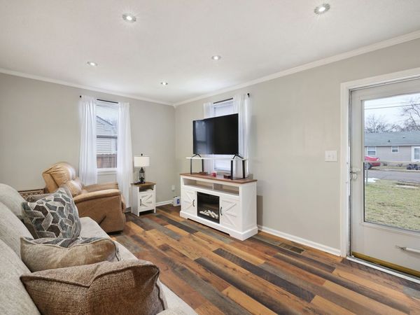 5805 Couch Dr, Nashville, TN 37209