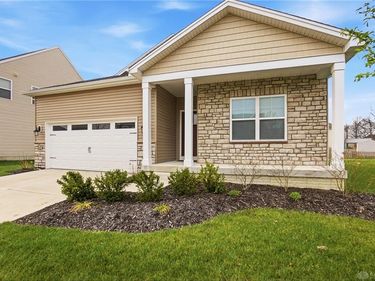 5166 Windbrooke Drive, Tipp City, OH 45371
