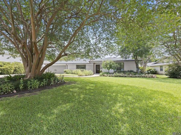 3055 Torrance Dr, Baton Rouge, LA 70809
