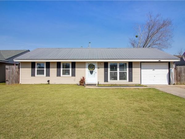 90 KATHI Lane, Avondale, LA 70094