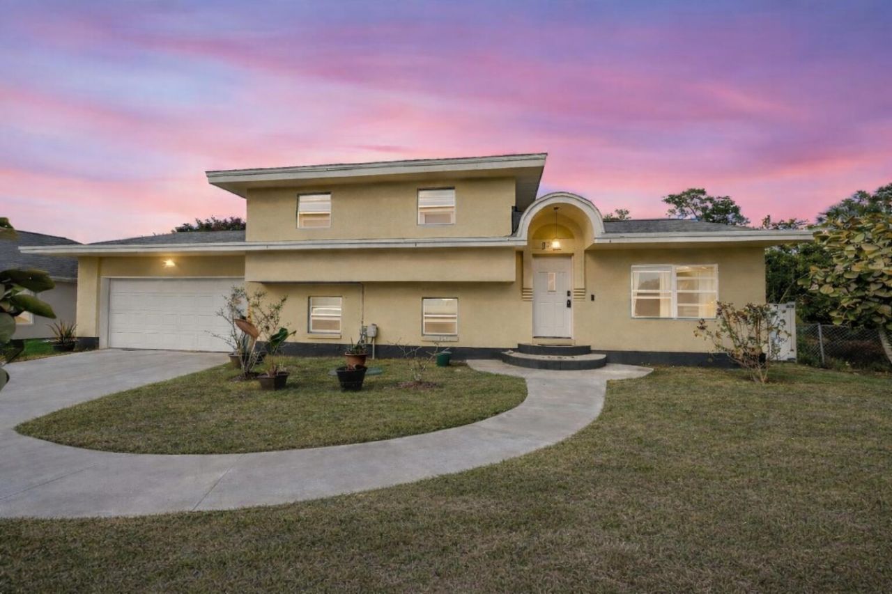 517 NW Floresta Drive, Port Saint Lucie, FL 34983 Photo