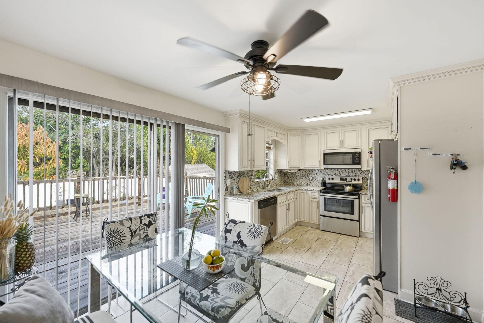 517 NW Floresta Drive, Port Saint Lucie, FL 34983 Photo