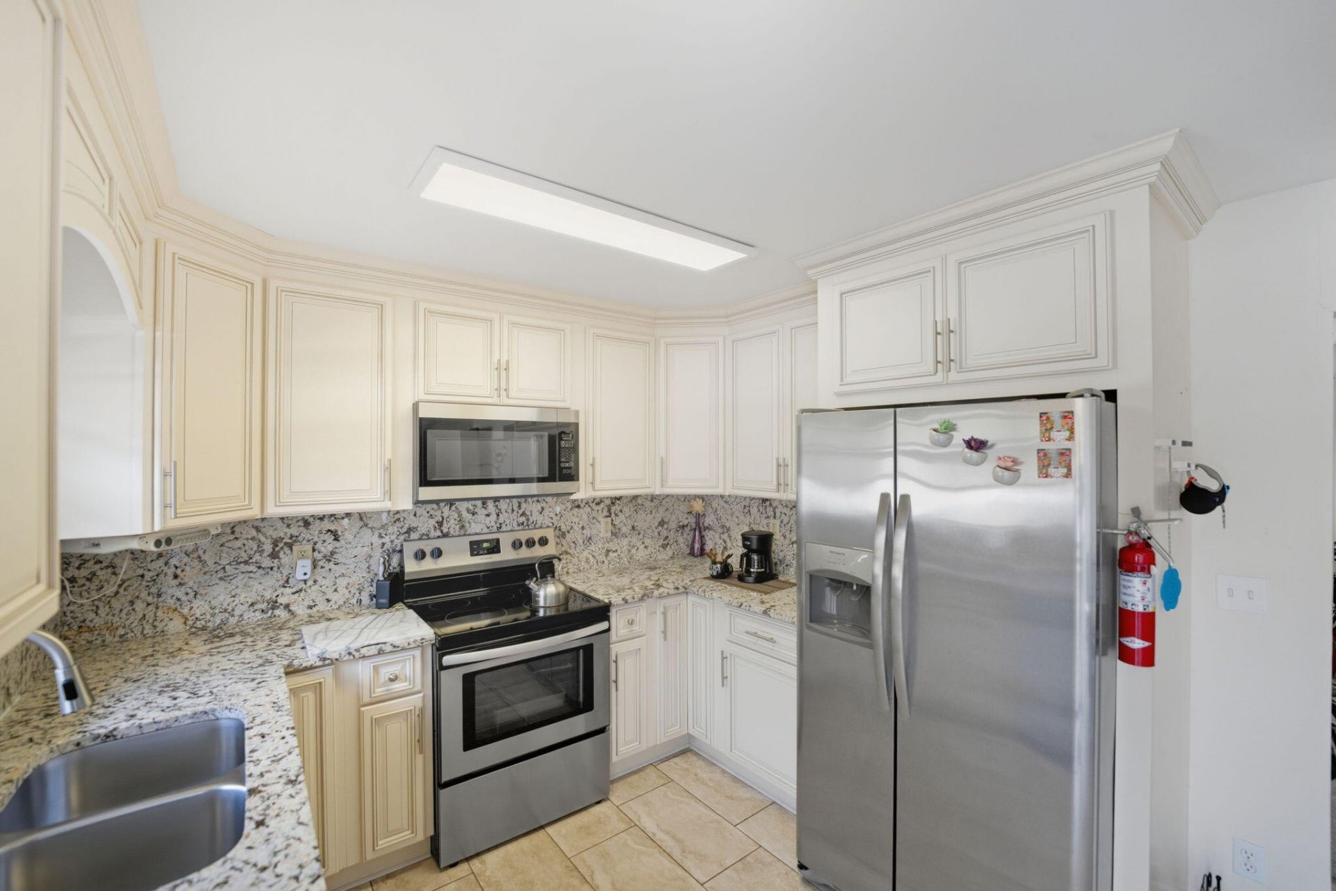 517 NW Floresta Drive, Port Saint Lucie, FL 34983 Photo