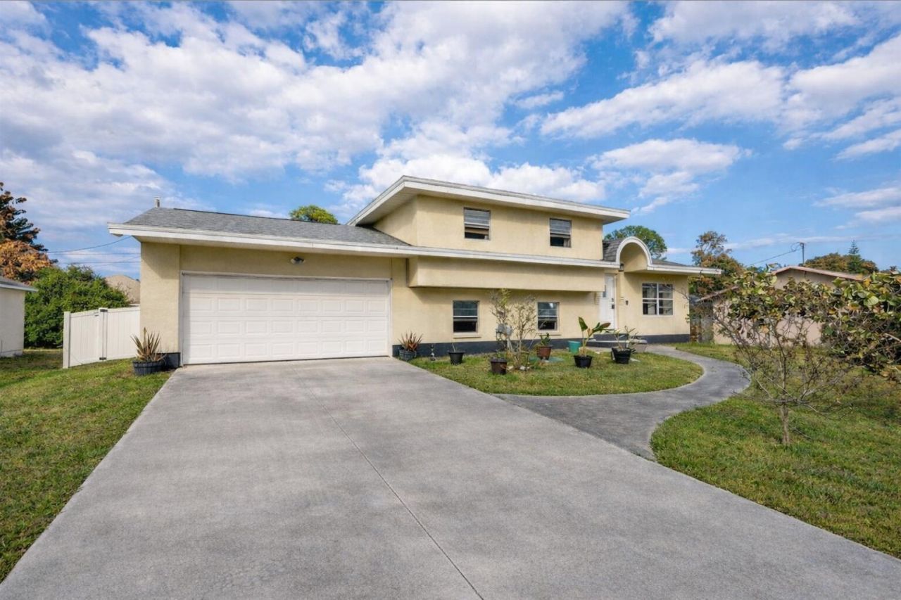 517 NW Floresta Drive, Port Saint Lucie, FL 34983 Photo