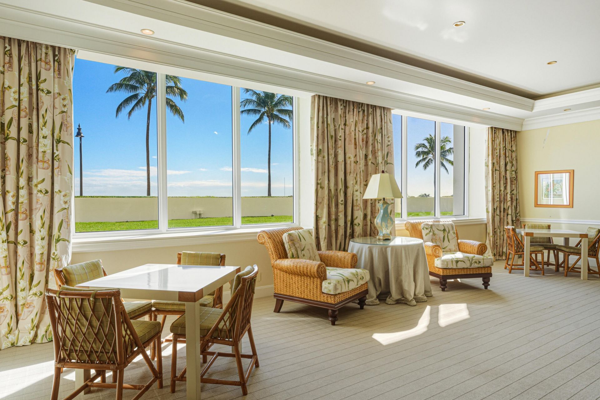 100 Worth Avenue, Unit 310, Palm Beach, FL 33480 Photo