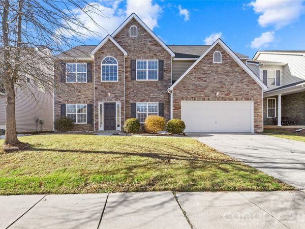 2704 Piersland Drive, Matthews, NC 28104