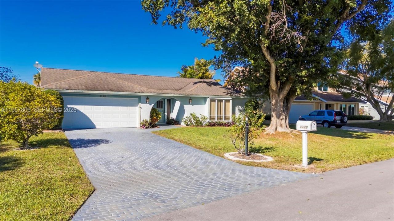 1128 W Rainwood Cir W, Palm Beach Gardens, FL 33410 Photo