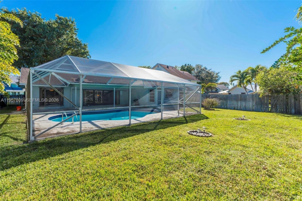 1128 W Rainwood Cir W, Palm Beach Gardens, FL 33410 Photo