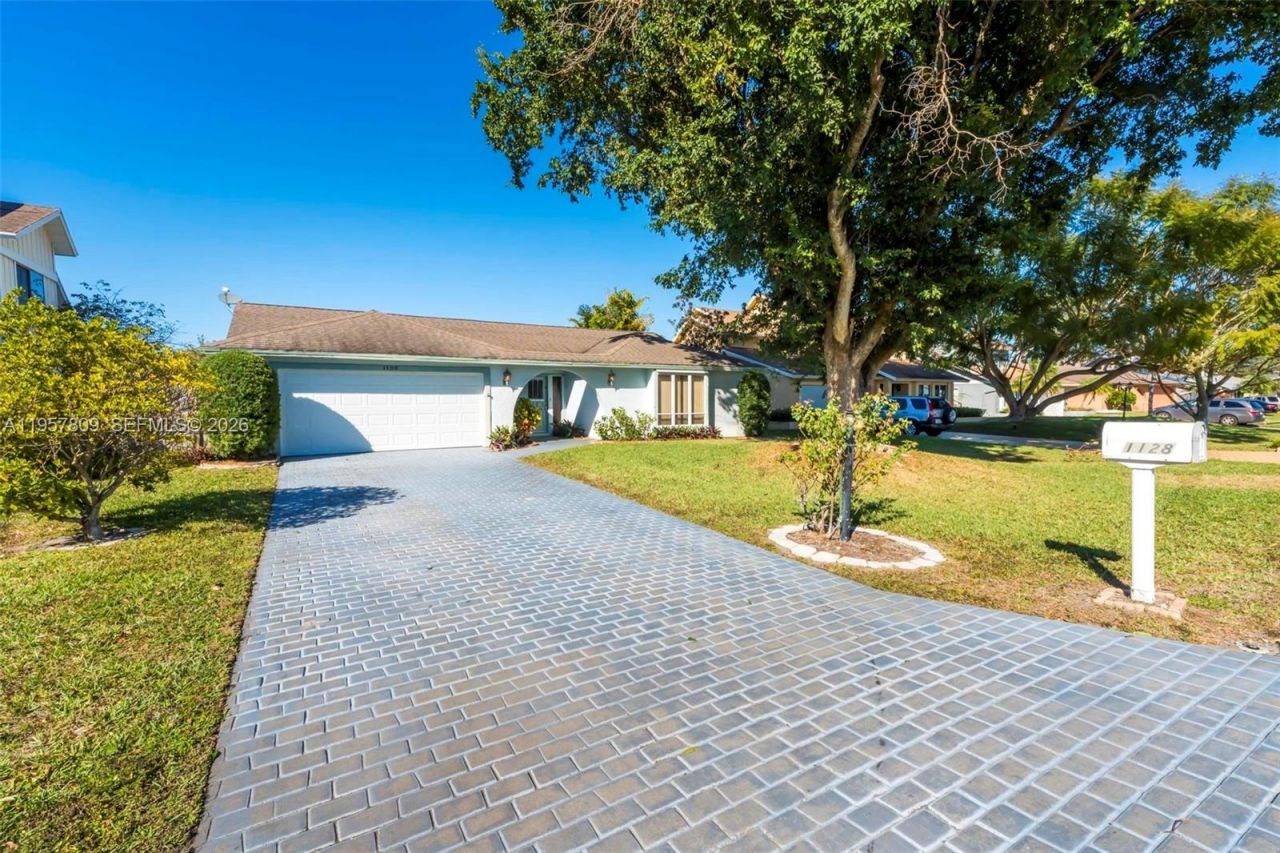 1128 W Rainwood Cir W, Palm Beach Gardens, FL 33410 Photo